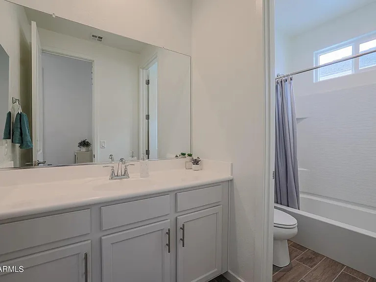5514 S Dillon Cir — Photo 17