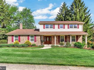 3355 Harrowgate Rd, York, PA 17402