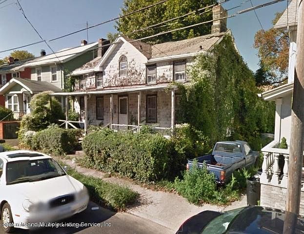 2nd image of 6 Sommers Ln