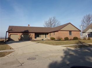 1909 Kingsbury Dr, Saint Marys, OH 45885