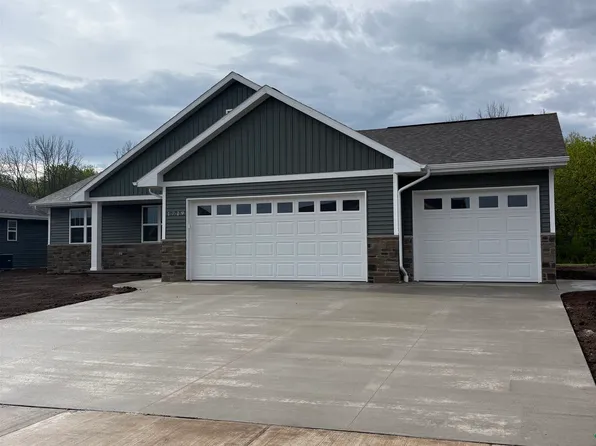 1719 Betty Jean Ln, Green Bay, WI 54313