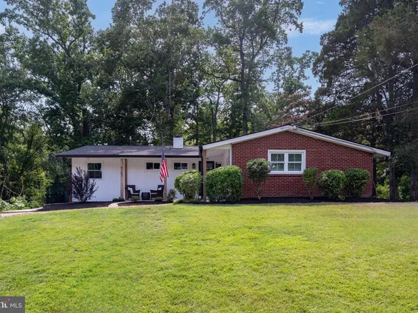 8102 Karl Rd, Alexandria, VA 22308