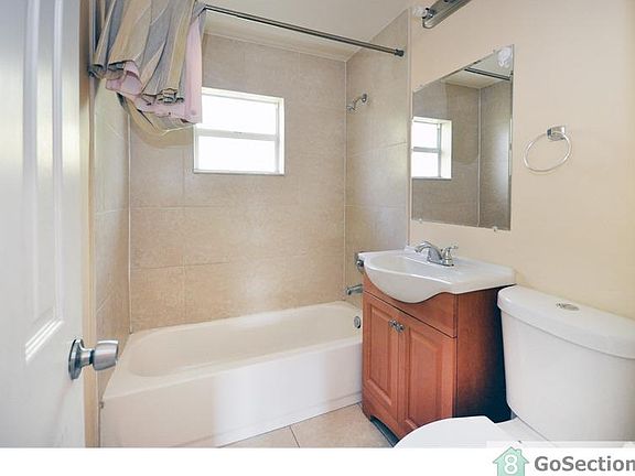3rd image of 2915 Avenue N