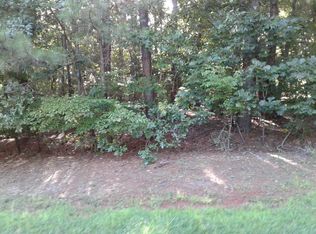 4 Jamestown Ln, Bracey, VA 23919