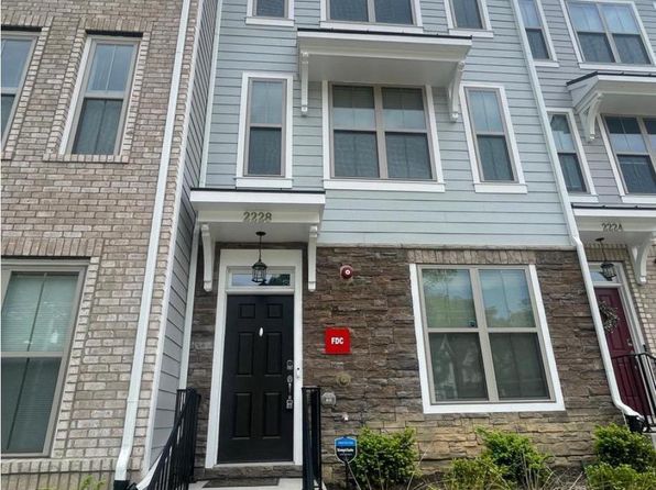2228 Glebe Rd