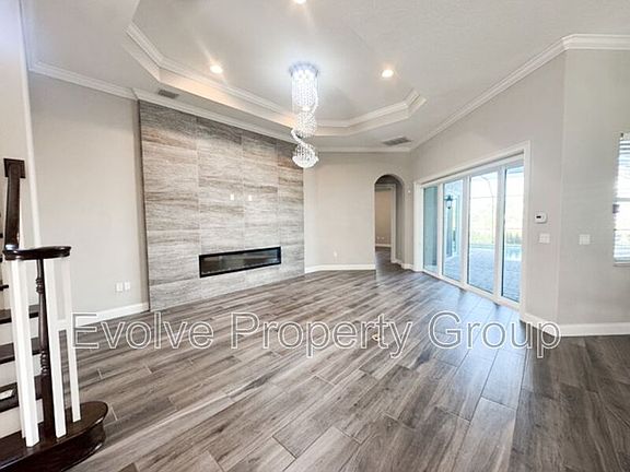 2nd image of 15 Sandpiper Ln