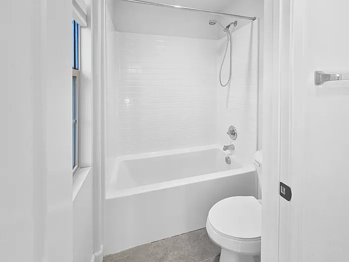 906 Slate St #1 — Photo 7