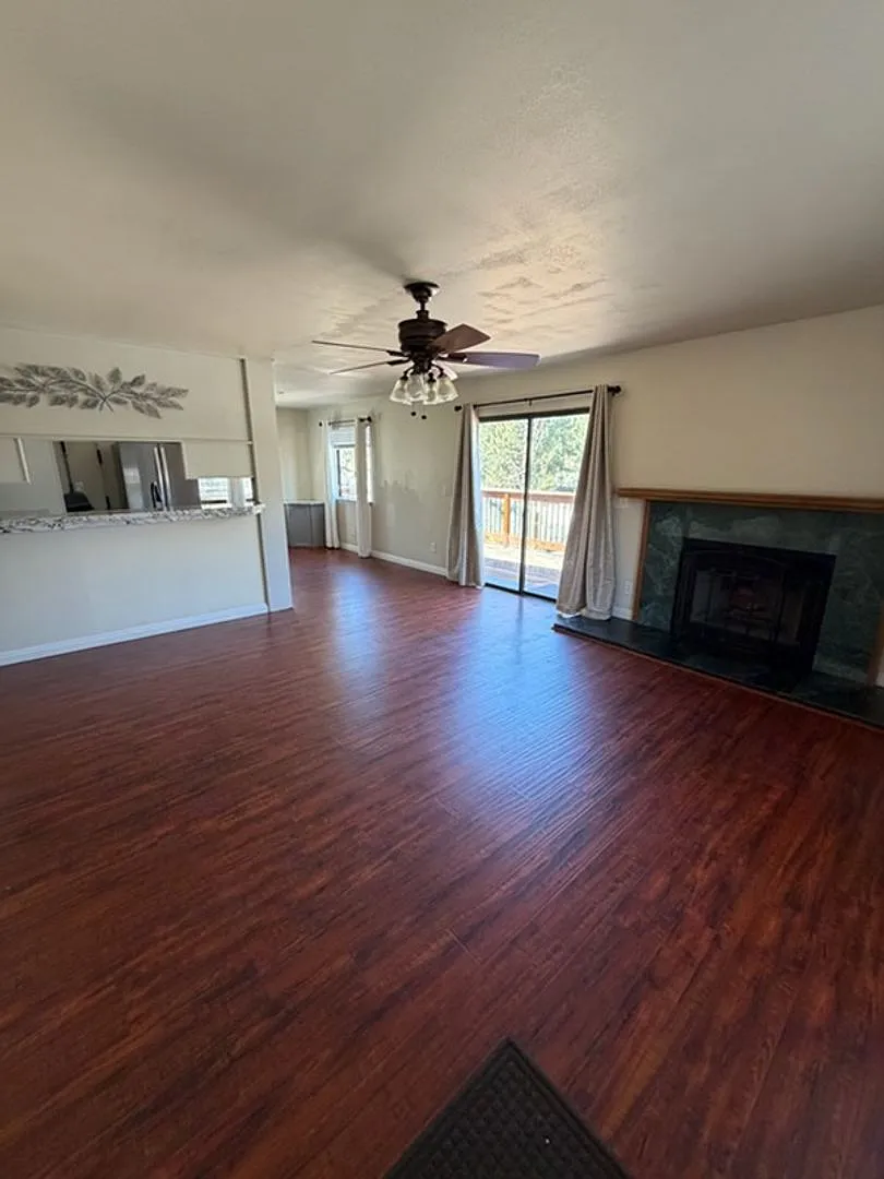 Building Photo - 2617 Cedarwood Dr