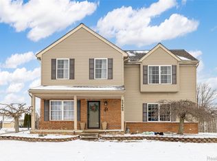 52400 Huntley Ave, New Baltimore, MI 48047