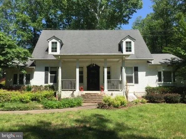 19266 Mockingbird Heights Rd, Triangle, VA 22172