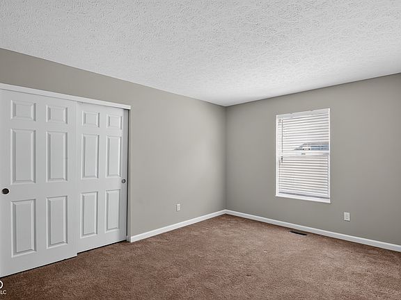 5th image of 4755 Sheehan Pl