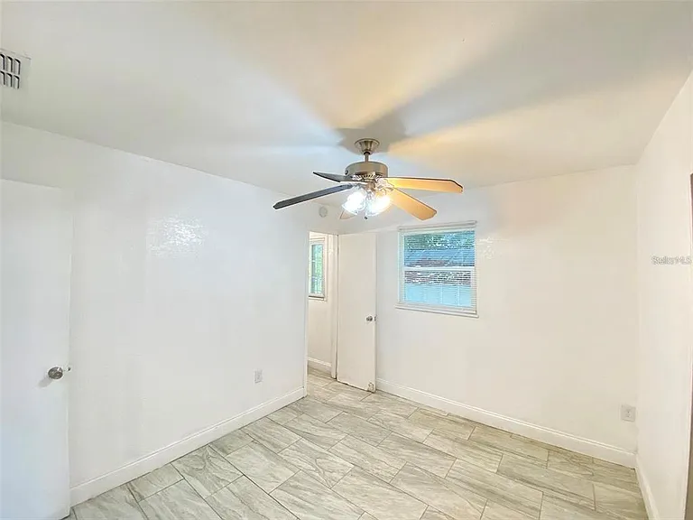 49 Orange Park Blvd — Photo 7