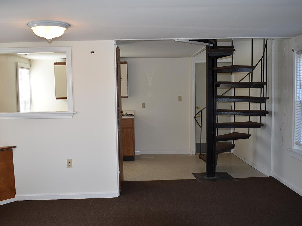 2nd image of 1 Jacintho St #1