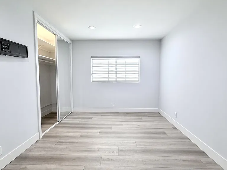 11836 Rialto St — Photo 19