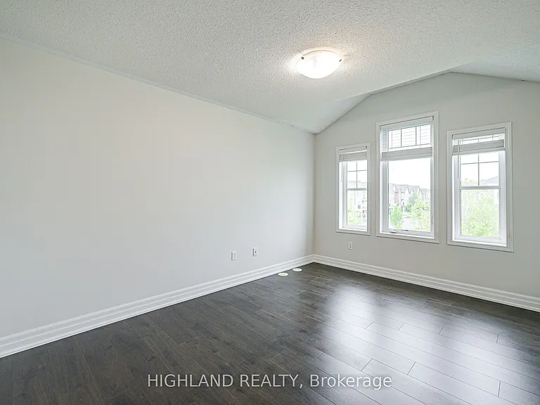 265 Ellen Davidson Dr #4 — Photo 28