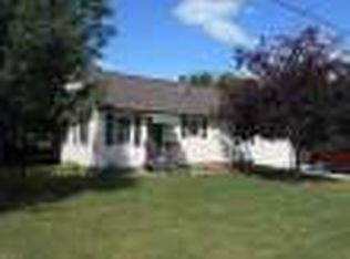 W5082 Harrison Rd, Hilbert, WI 54129