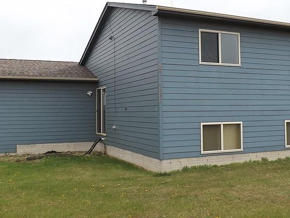 2nd image of 701 Almond Ave