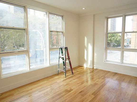2nd image of 380 E 139th St #6