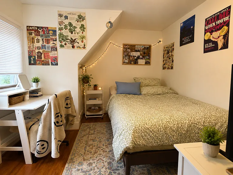 320 W Wilson St — Photo 7