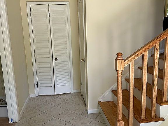 lower level entry foyer