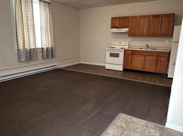 3 E Elger St #A, Union Bridge, MD 21791