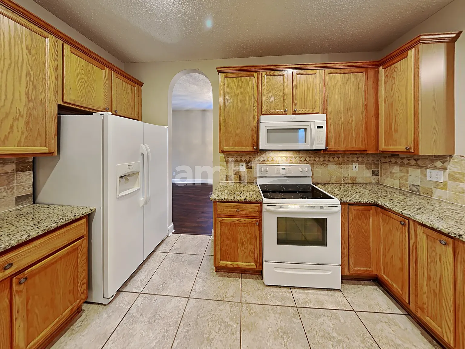 4 bed, 2.0 bath, 1888 sqft, $2,725 — Photo 3