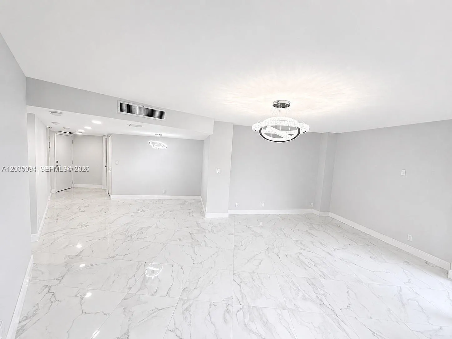 Bravura I Condo — Photo 2