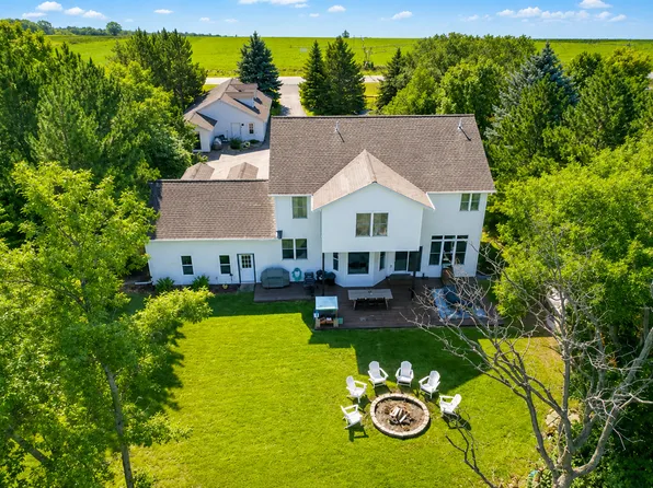 45207 Lamplight Dr, Ottertail, MN 56571