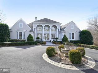 430 Walker Rd, Great Falls, VA 22066