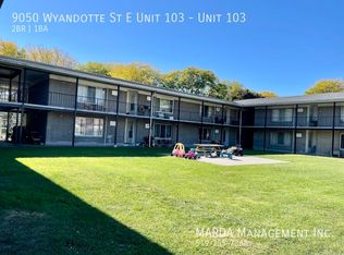 9050 Wyandotte St E UNIT 103, Windsor, ON N8S 1V5