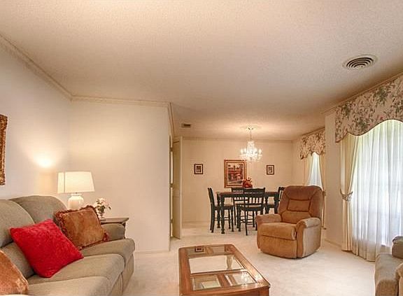 4th image of 3713 Oakbriar Ln