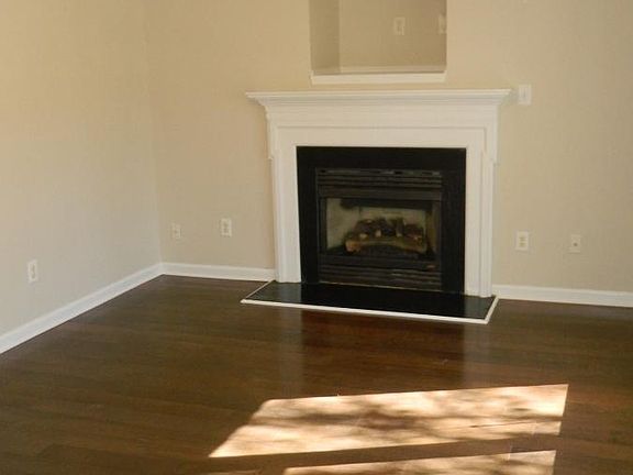 3rd image of 7615 Prairie Rose Ln