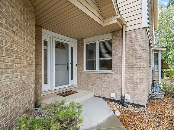 4th image of 19315 Enclave Ln