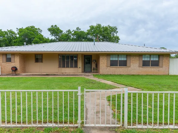431 Kennedy St, Clyde, TX 79510