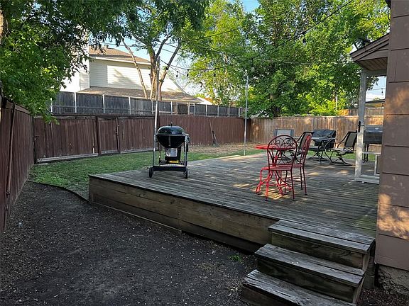 5th image of 3843 Lively Ln