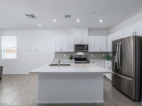 4th image of 6656 Nimbus Ave