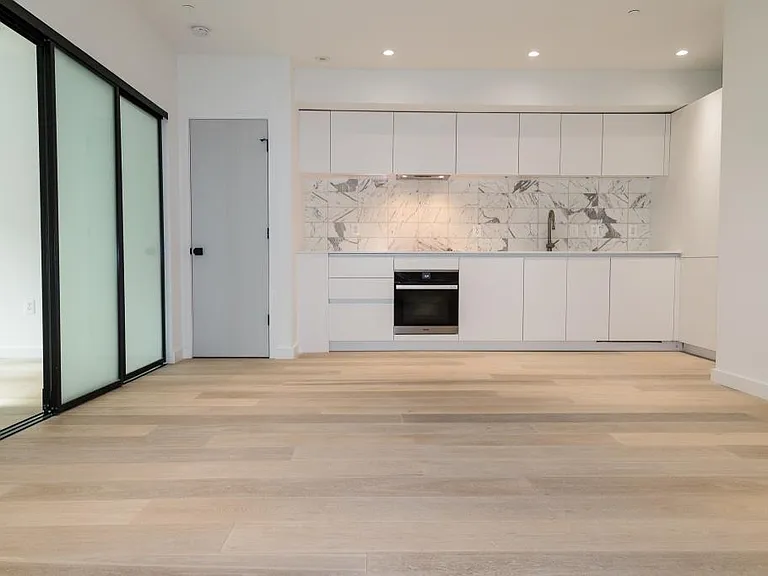 1443 Euclid St NW — Photo 3