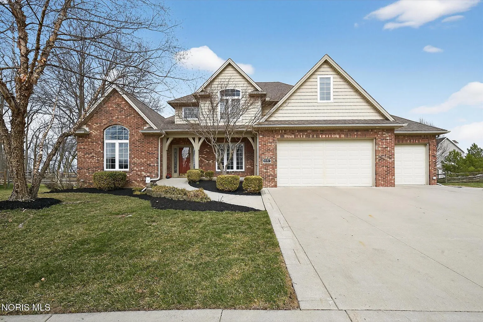 6137 Secluded Ct photo 1