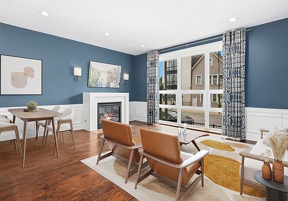 2nd image of 3007 N California Ave APT 1S
