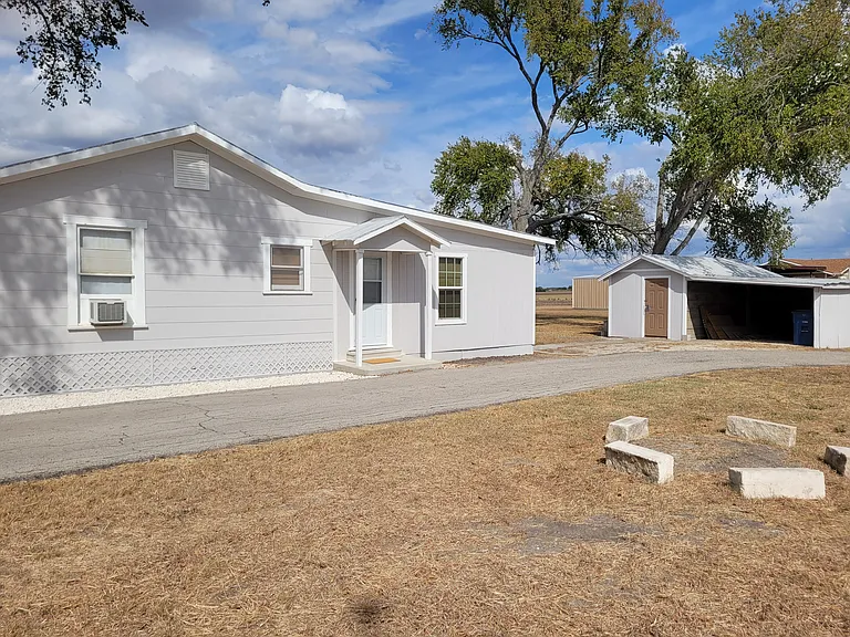 771 Geronimo Dr — Photo 2