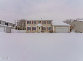 23 Marquis Dr, Slingerlands, NY 12159