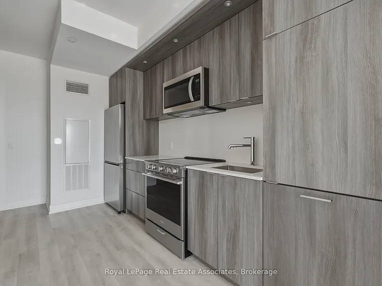 25 Cordova Ave #1212 — Photo 5