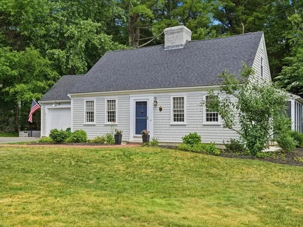 7 Amber Rd, Hingham, MA 02043