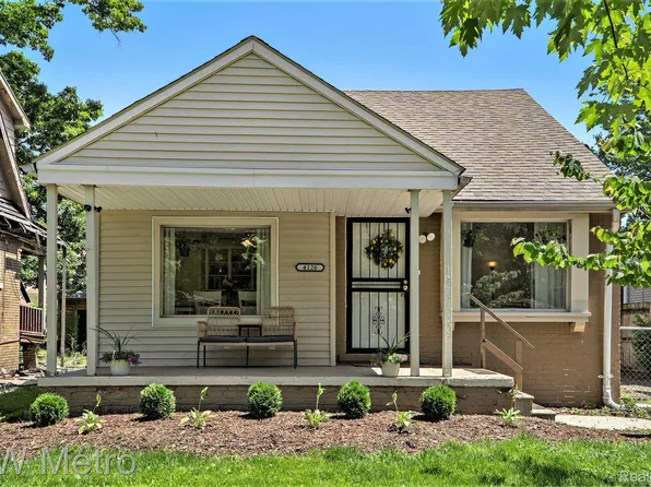 4126 Three Mile Dr, Detroit, MI 48224