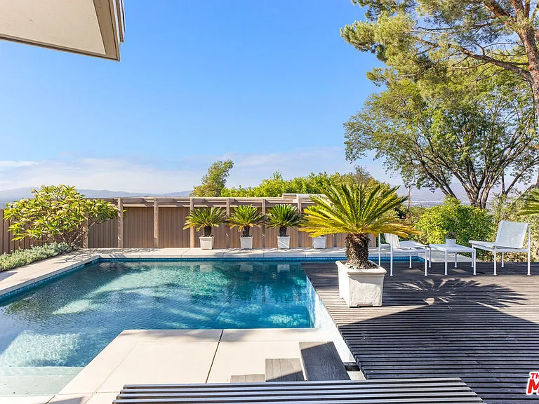 3346 Beverly Ranch Rd — Photo 3
