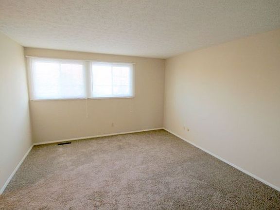 4th image of 8702 Glencanyon Dr