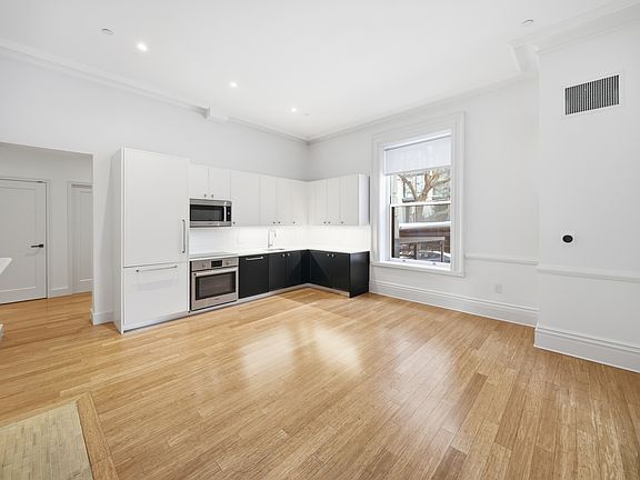 2nd image of 30 Morningside Dr #101