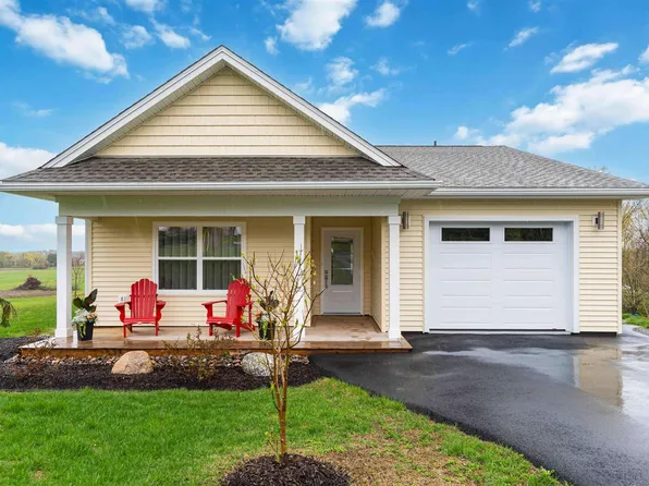 105 Town Rd, West Hants, NS B0P 1P0