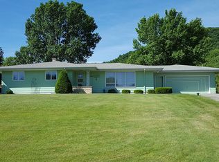 1080 Frontage Rd, Dakota, MN 55925