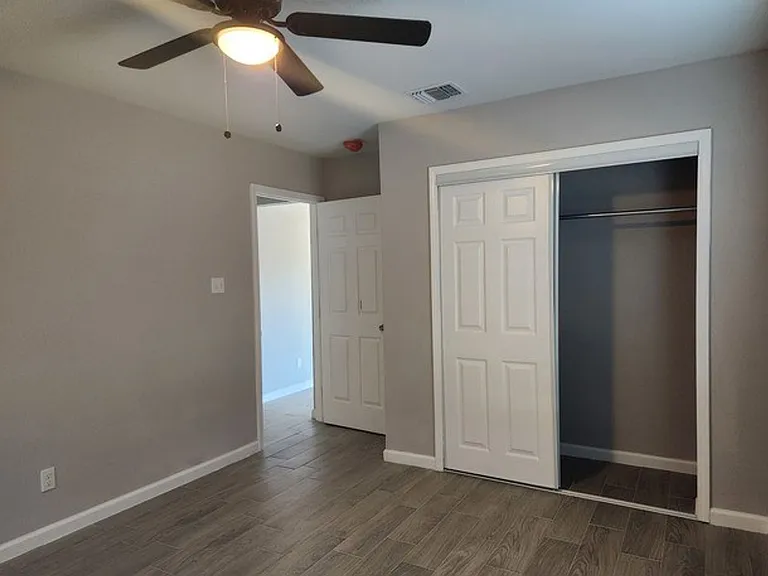 302 Kenmar Dr — Photo 4